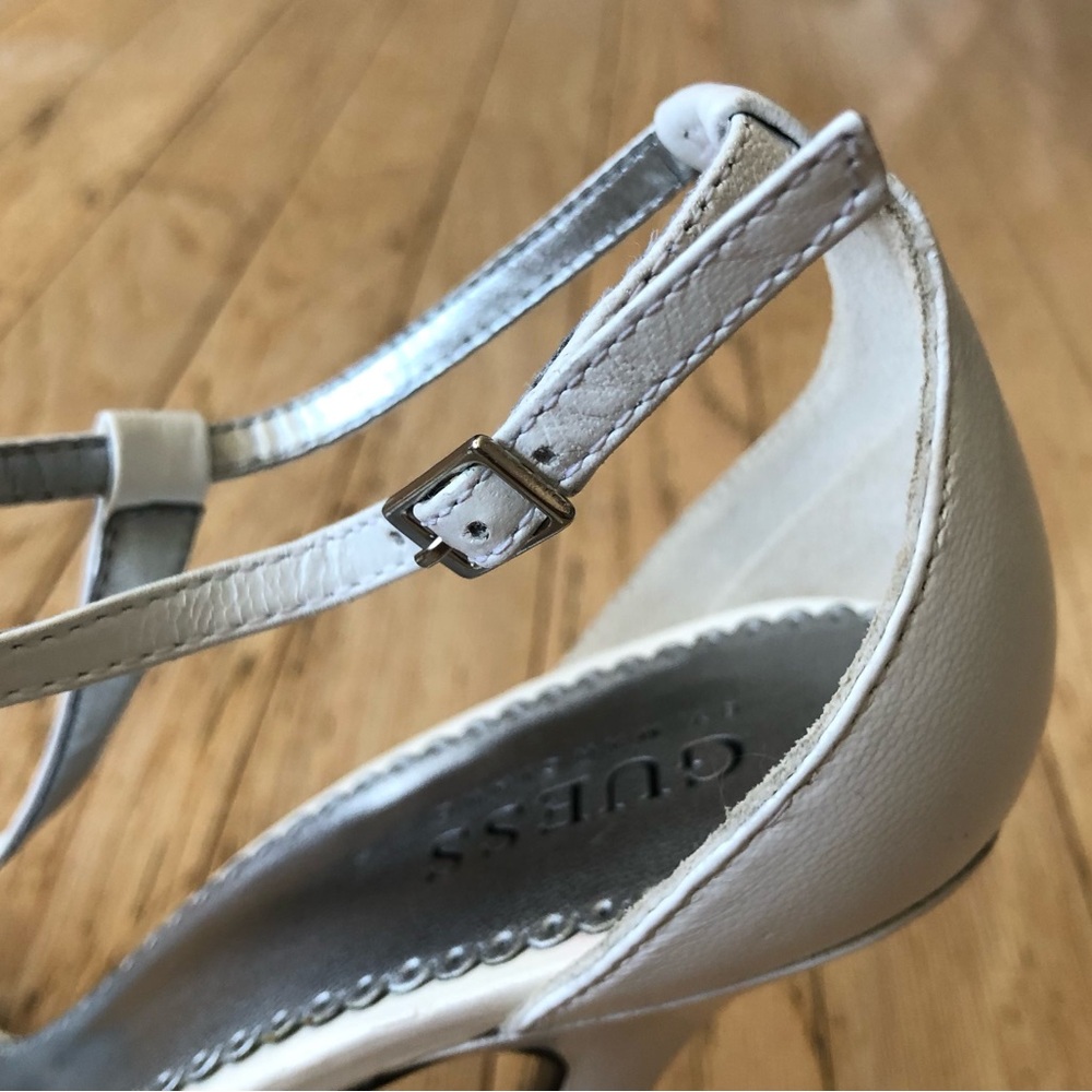 NWOT Guess Elegant White Heeled Sandals - Picture 5 of 15